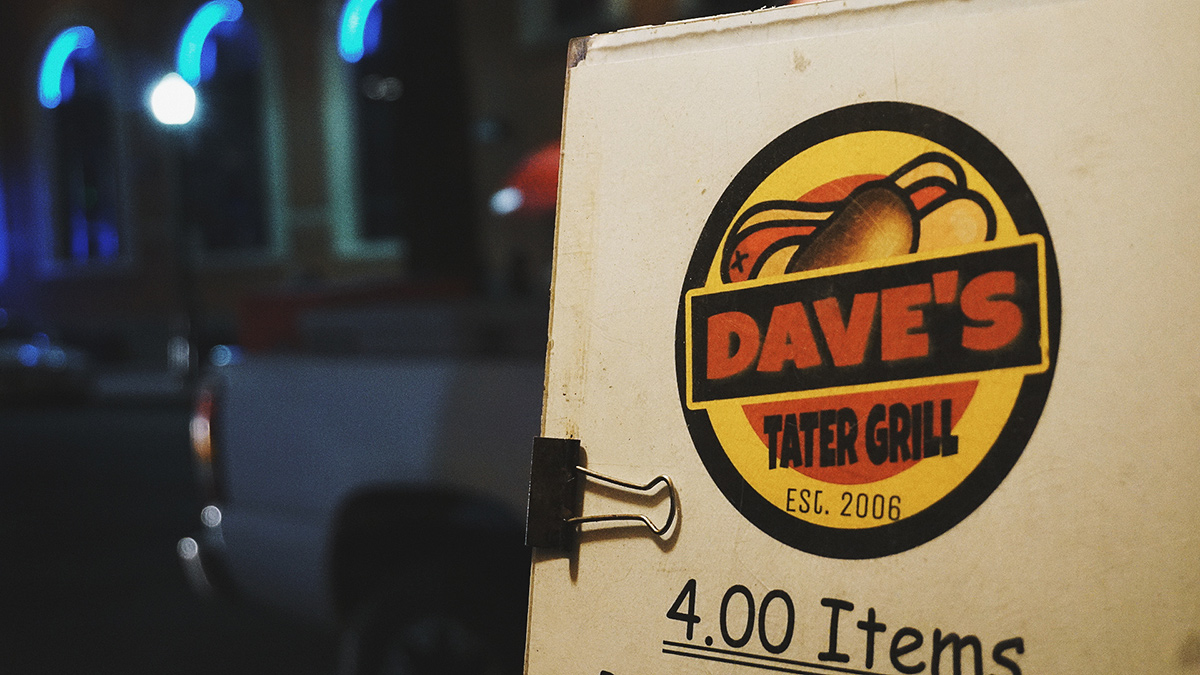 Dave's Tater Grill Sign