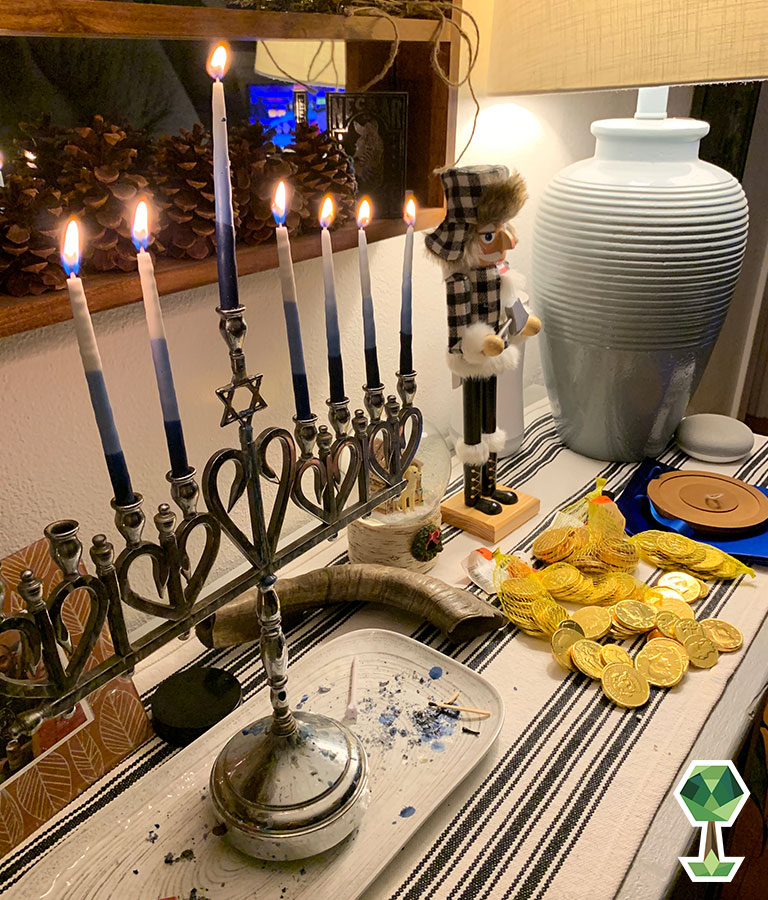 Gifts to Give your Hanukkah celebrating friends and family | totally boise